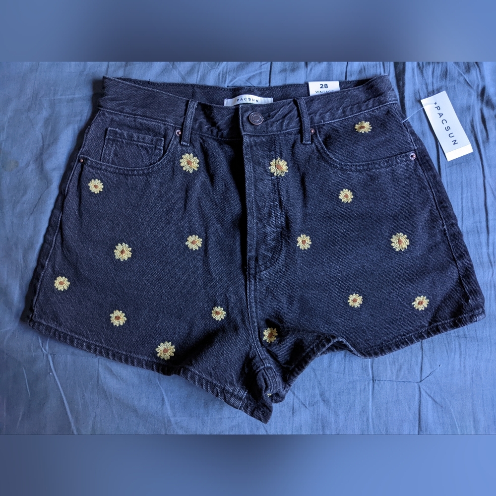 *2/$30* Pacsun sunflower shorts